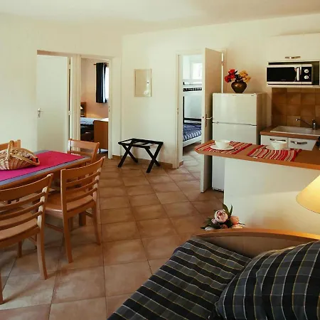 Apartment In Corsica With Access *