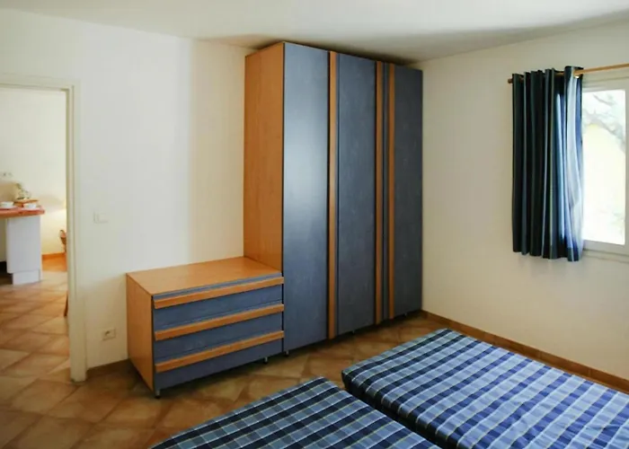 Apartamento In Corsica With Access *