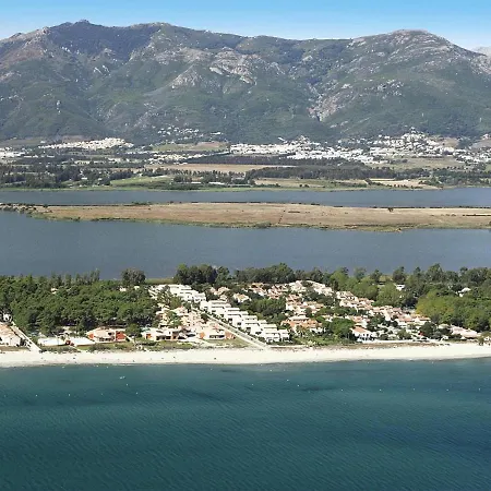 Near The Sea, Borgo-plage *