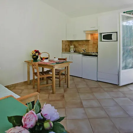 Apartment Near The Sea, Borgo-plage Borgo (Corsica)
